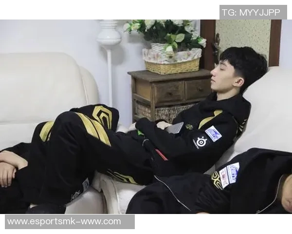 电竞实时数据揭秘LNG战队在CSGO赛事中的耐力与表现分析 电竞实时数据揭秘LNG战队在CSGO赛事中的耐力与表现分析